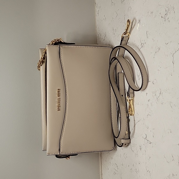 (NWOT) Michael Kors Crossbody Purse - Picture 1 of 4